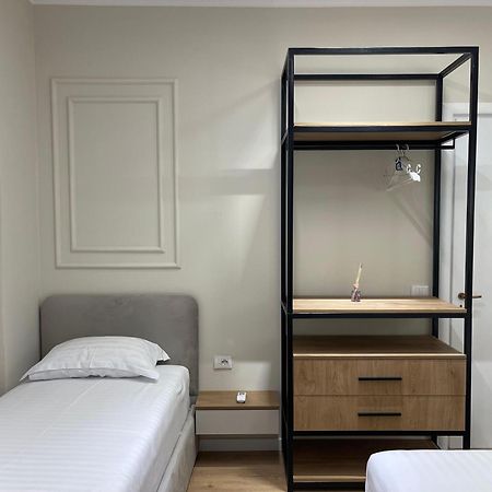 Appartement Gem In The Heart Of Tirana Extérieur photo