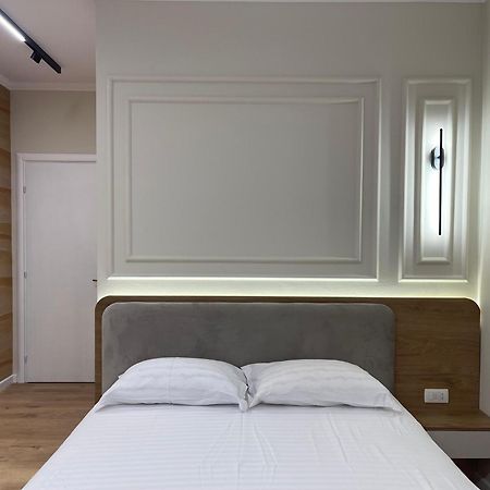 Appartement Gem In The Heart Of Tirana Extérieur photo