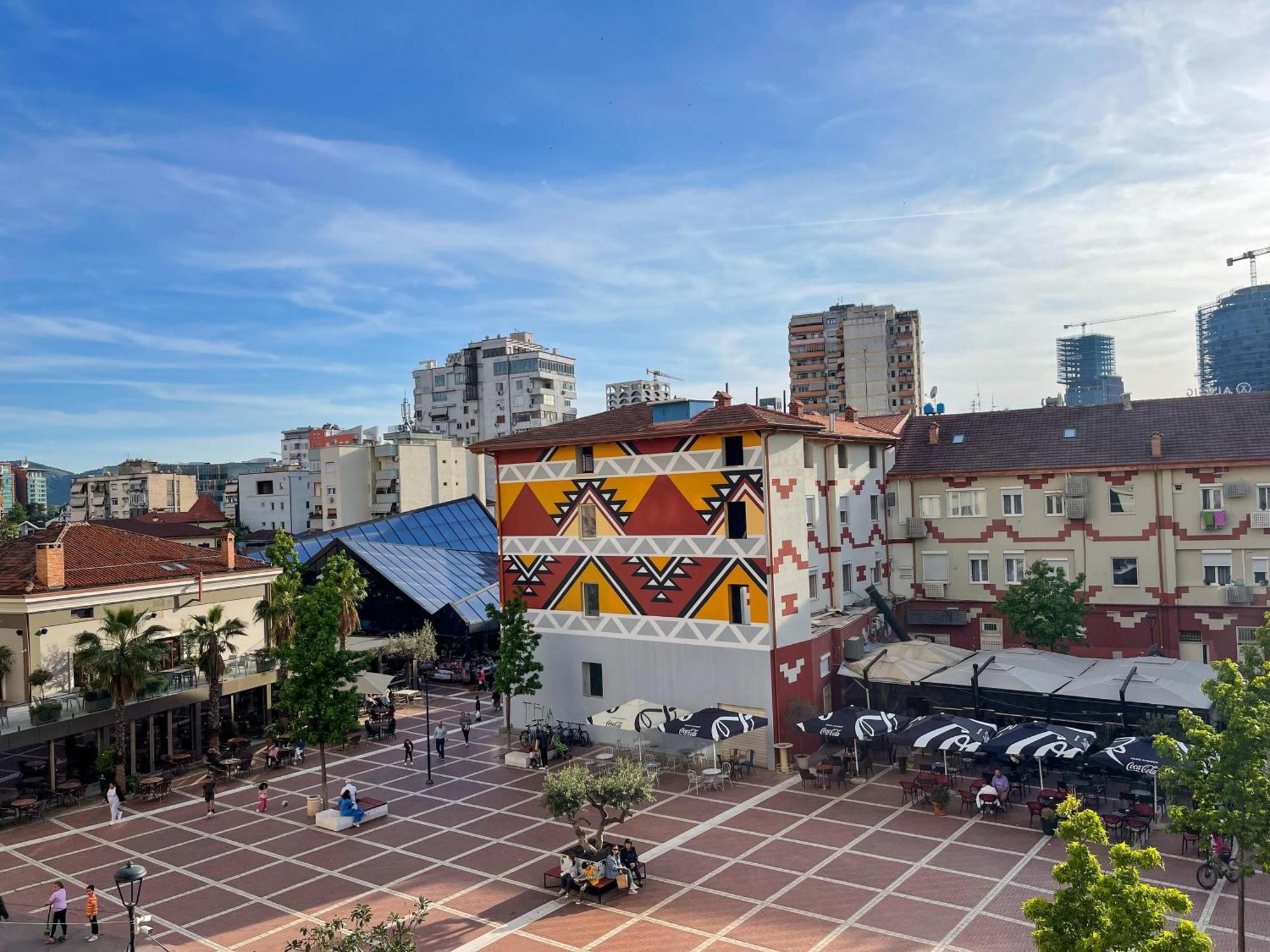 Appartement Gem In The Heart Of Tirana Extérieur photo